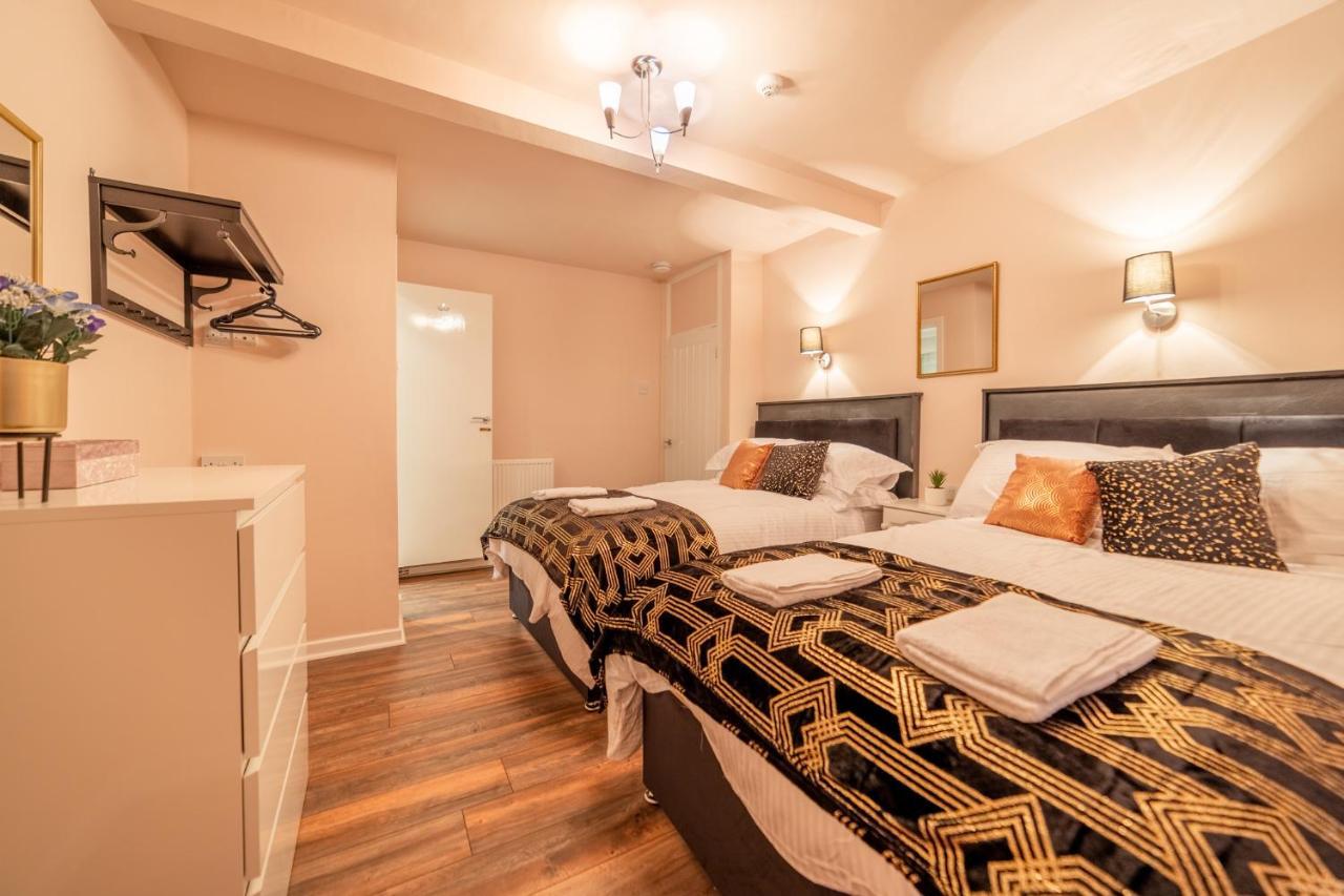 Charles Alexander Short Stay - Highcliffe Apartments คลีฟลีส์ ภายนอก รูปภาพ