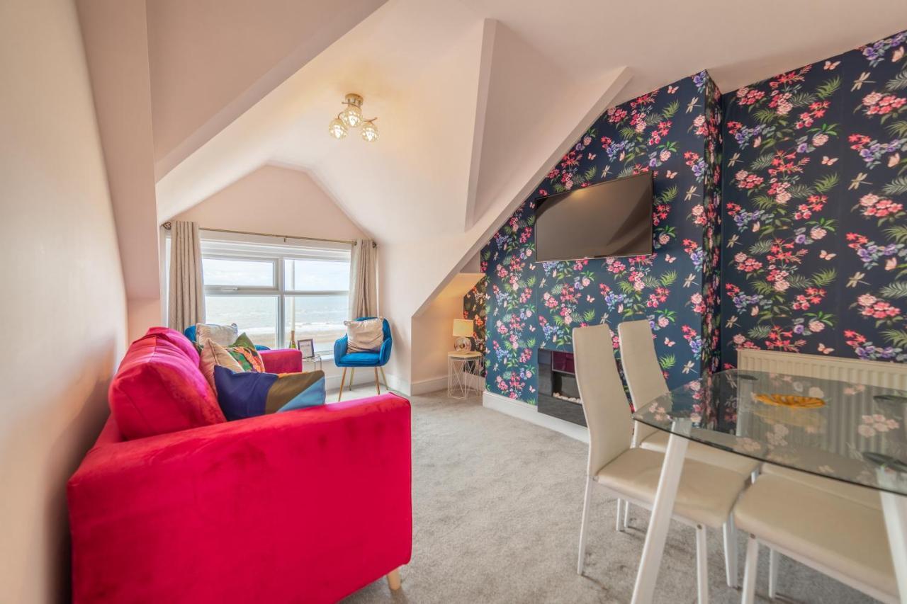 Charles Alexander Short Stay - Highcliffe Apartments คลีฟลีส์ ภายนอก รูปภาพ